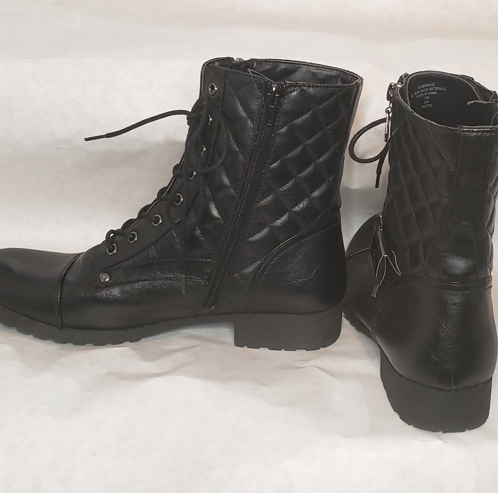 Guess - Picture 3 of 4